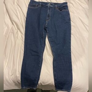 woman high rise skinny jeans